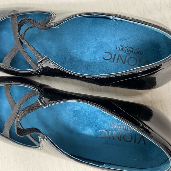 vionic patent leather shoes